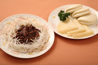 牛肉の細切り甘味噌炒め